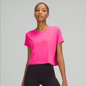 NWT Lululemon Cates Tee Sonic Pink - Size 6